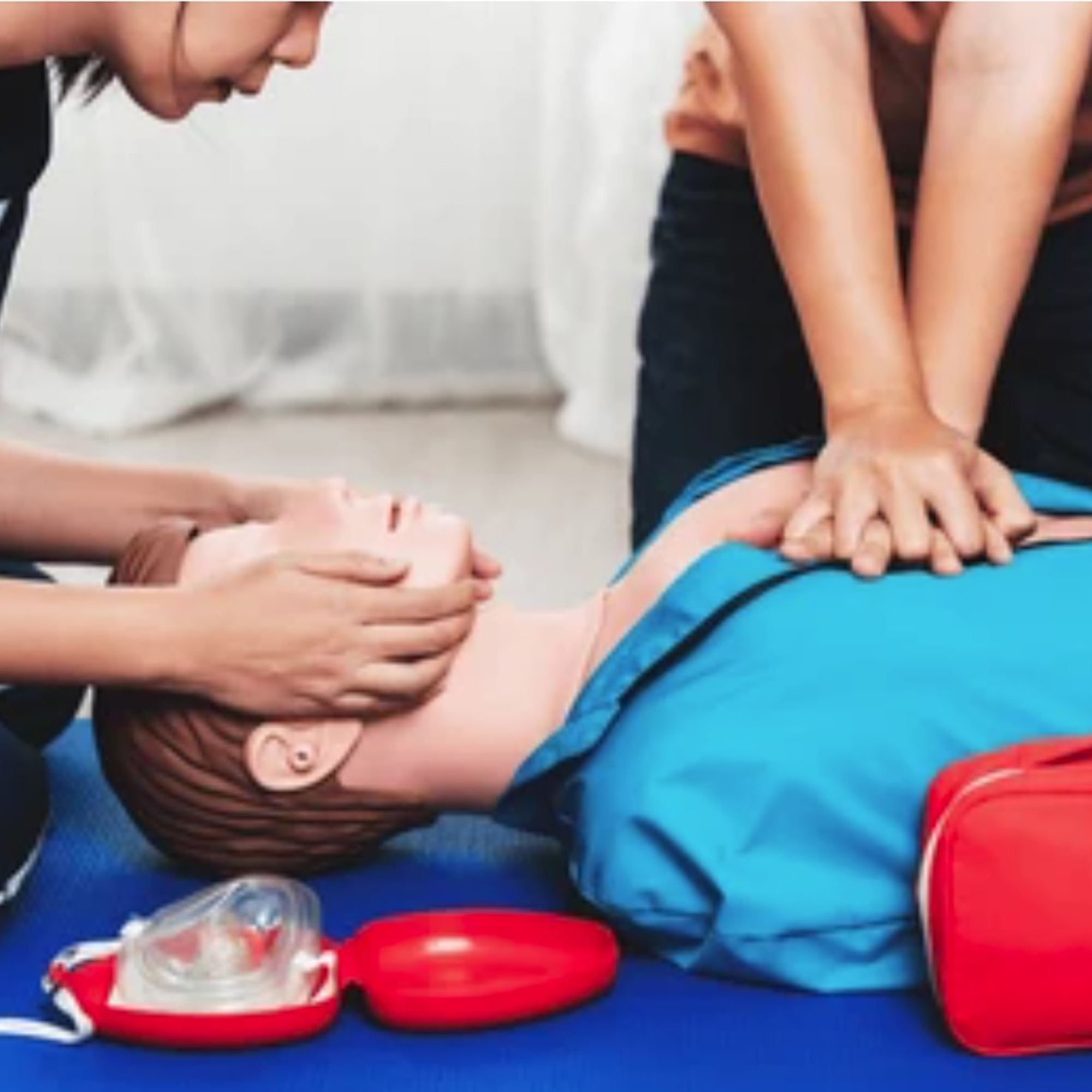 Medical practice/FIRST AID - BREATHING/First Aid Resuscitation